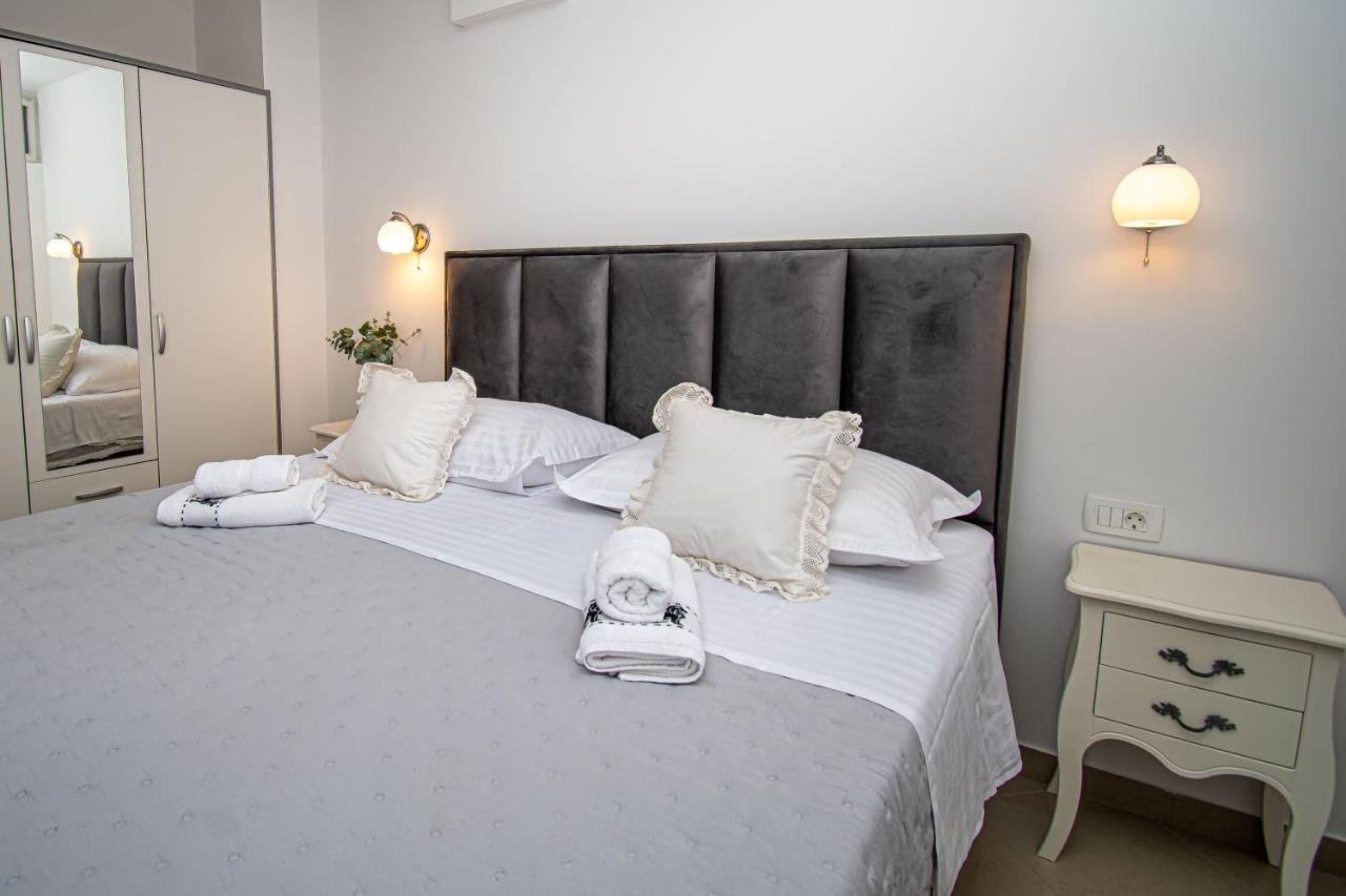Apartment Beachfront Gabine *