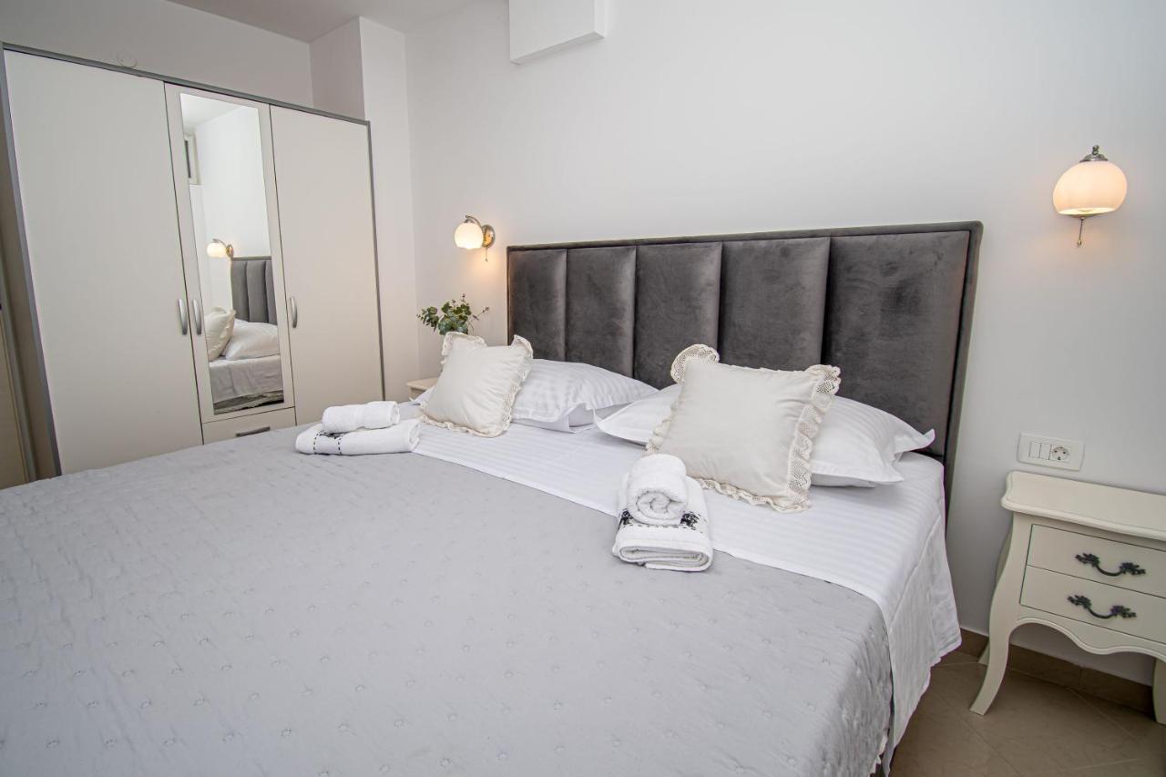 Beachfront Gabine Apartment