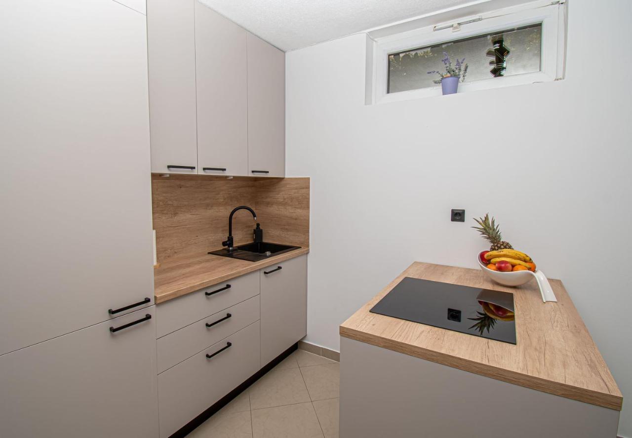 Beachfront Gabine Apartment *