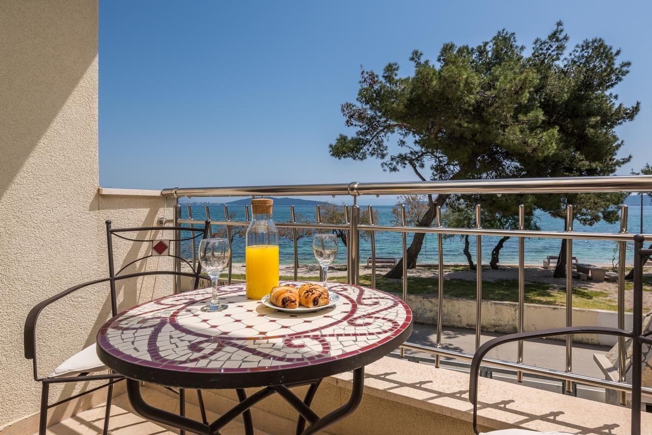 Beachfront Gabine Apartment *