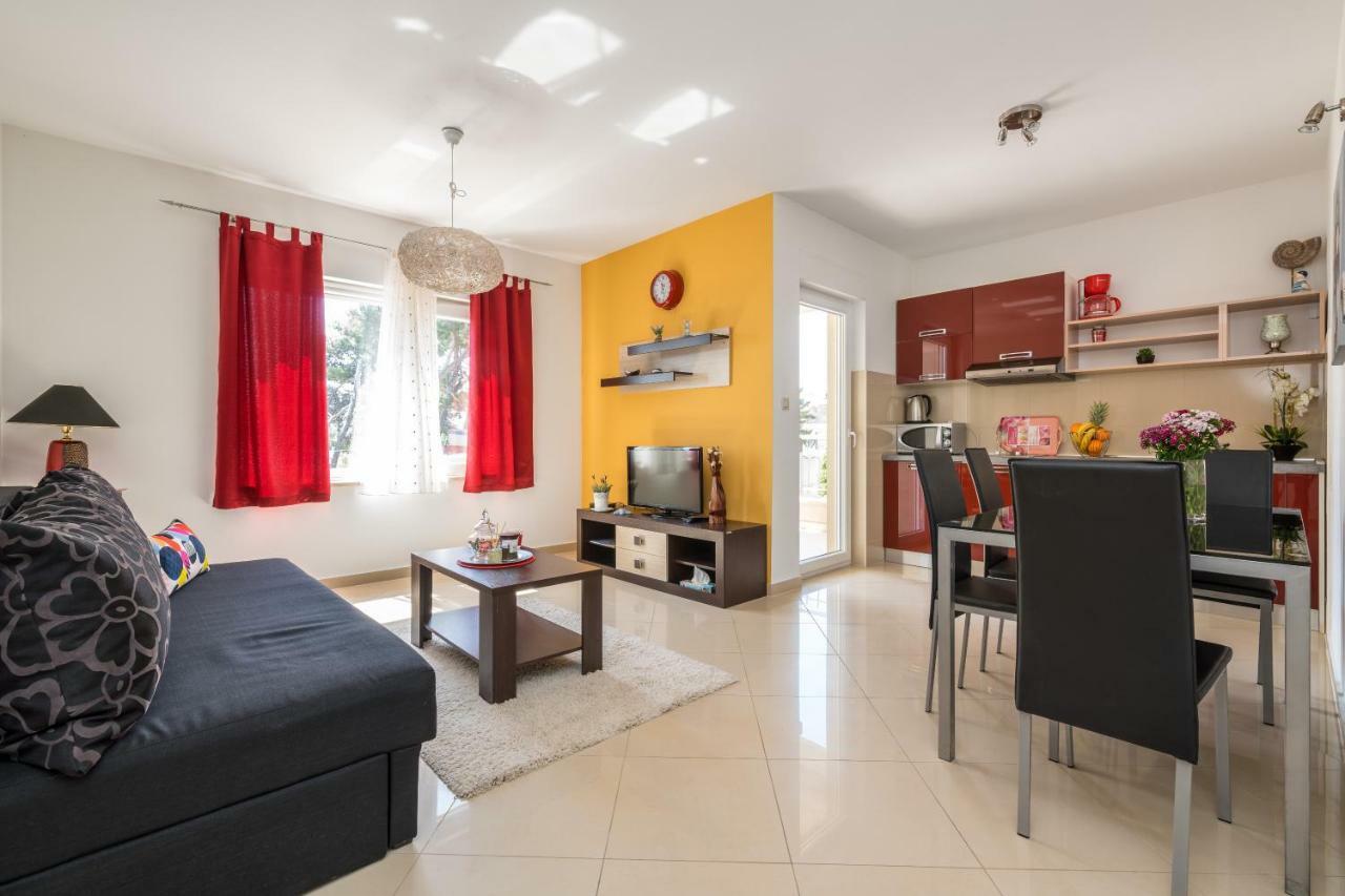 Beachfront Gabine Apartment