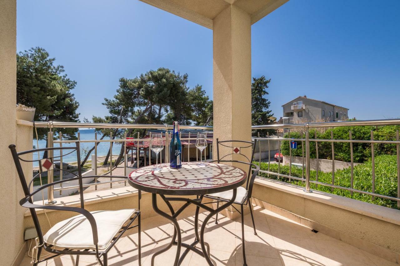 Beachfront Gabine * Kastela