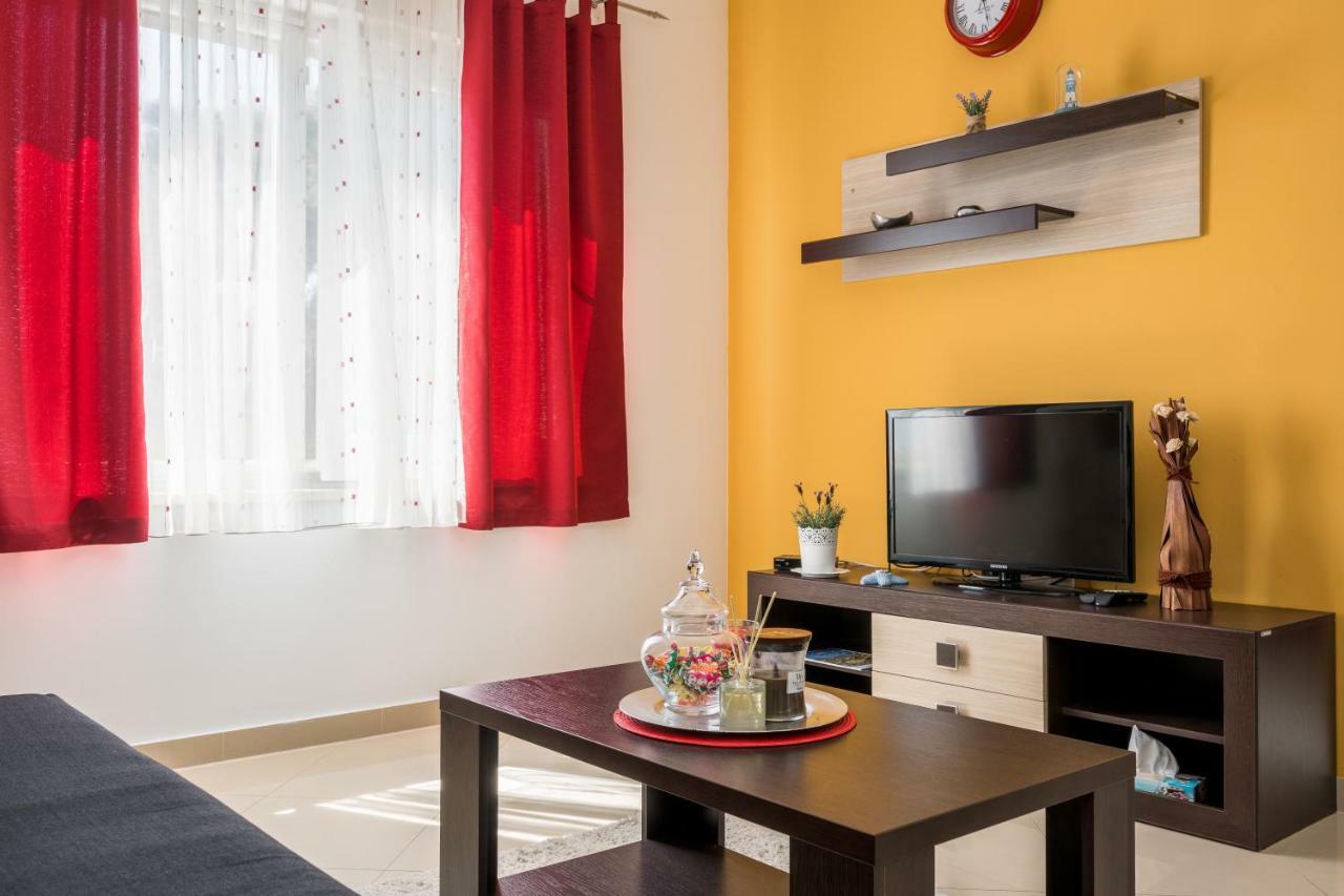 Beachfront Gabine * Kastela